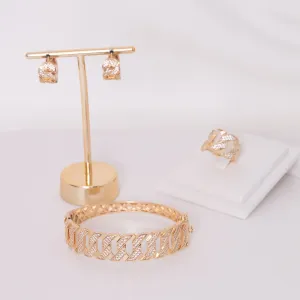 CONJUNTO BRINCO, ANEL E PULSEIRA CRAVEJADOS COM ZIRCÔNIAS CRISTAIS BANHO OURO 18K