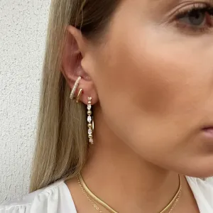 BRINCO EAR CUFF CRAVEJADO COM ZIRCÔNIAS CRISTAIS E PONTO DE LUZ BANHO OURO 18K