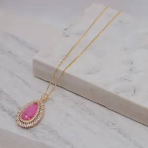 COLAR GOTA CRAVEJADA COM ZIRCÔNIAS CRISTAIS E PEDRA PINK M BANHO OURO 18K