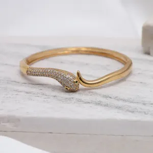 BRACELETE COBRACRAVEJADO COM ZIRCÔNIAS CRISTAIS BANHO OURO 18K