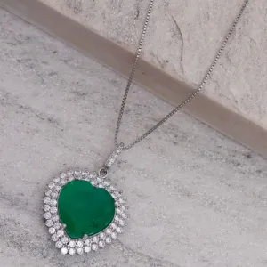 COLAR CORAÇÃO CRAVEJADO COM ZIRCÔNIAS CRISTAIS E PEDRA VERDE BANHO RÓDIO BRANCO