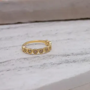 ANEL CORAÇÕES CRAVEJADOS COM ZIRCÔNIAS CRISTAIS BANHO OURO 18K