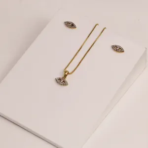 CONJUNTO OLHO GREGO MINI COM ZIRCÔNIAS BANHO OURO 18K