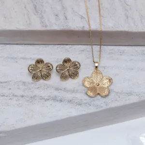 CONJUNTO FLOR RISCADA BANHO OURO 18K