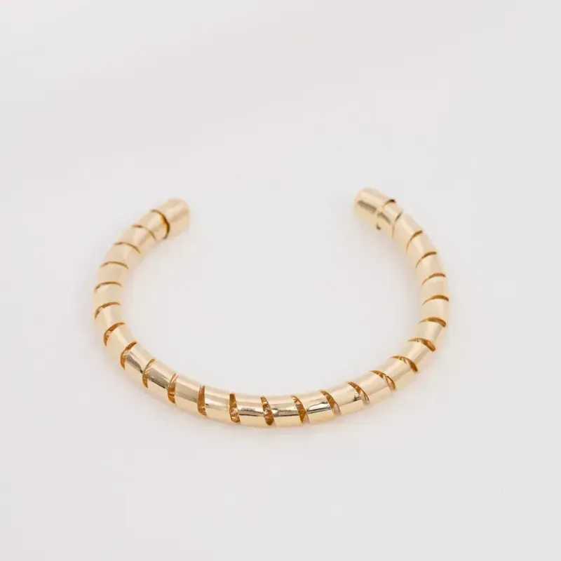 BRACELETE ARO RETORCIDO BANHO OURO 18K