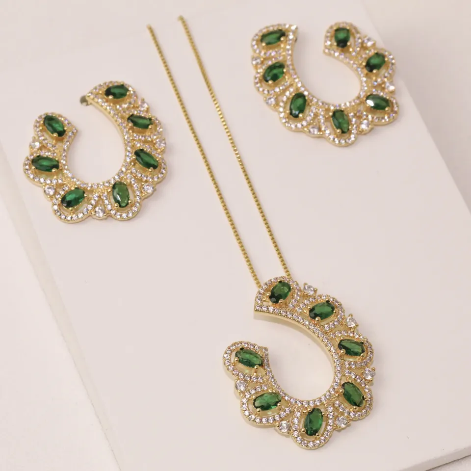 CONJUNTO CRISTAL COM ZIRCÔNIA VERDE ESMERALDA BANHO OURO 18K