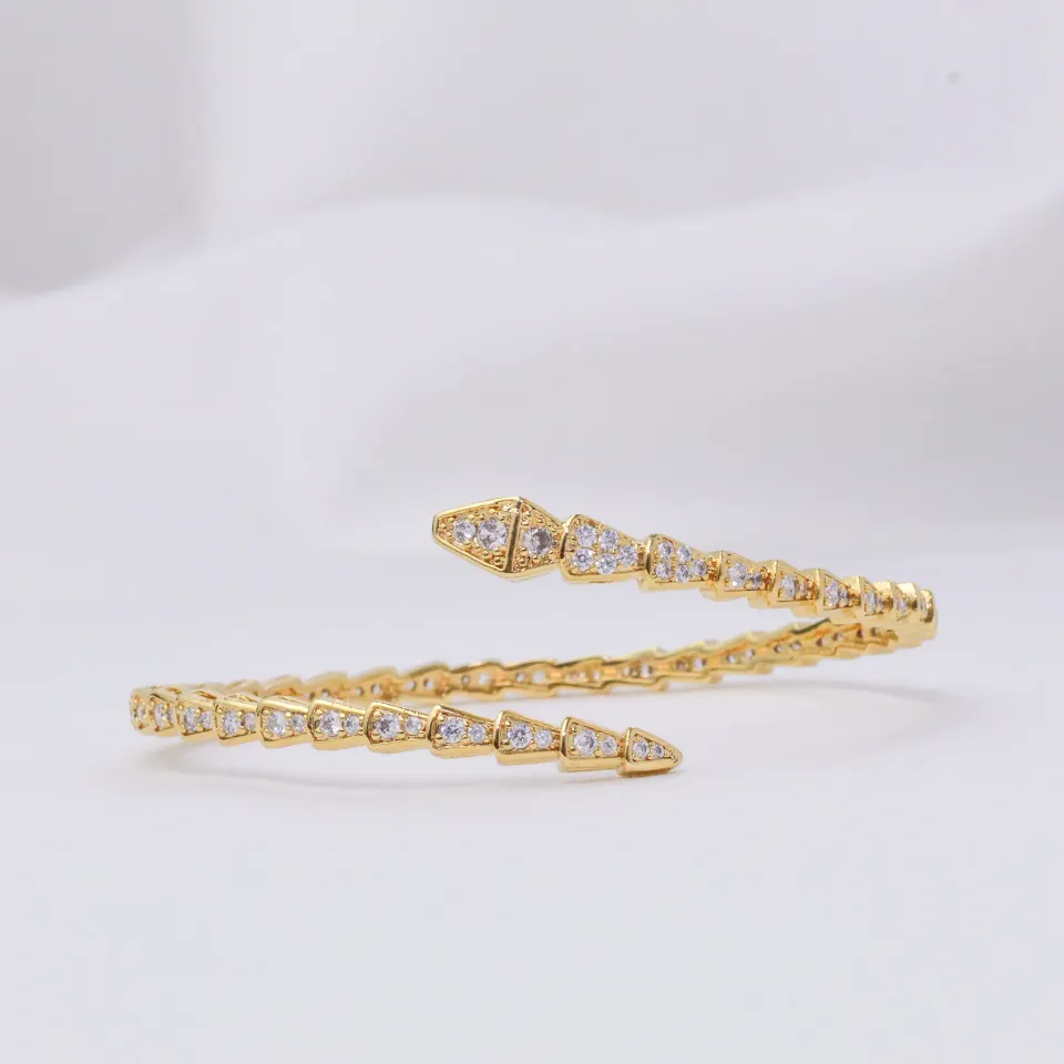 BRACELETE COBRA COM ZIRCÔNIAS CRISTAIS BANHO OURO 18K