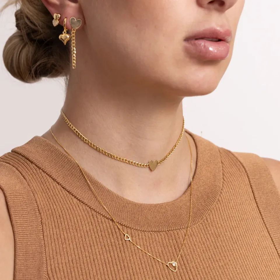 CHOKER GRUMET COM CORAÇÃO BANHO OURO 18K