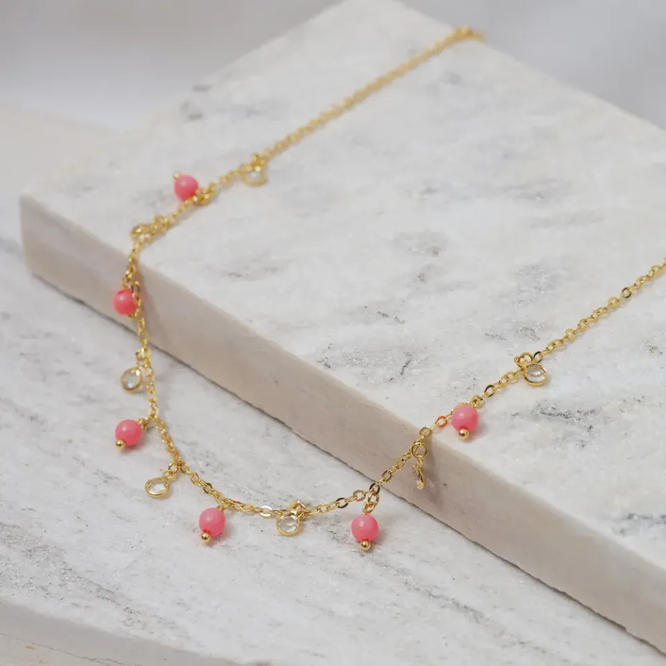 CHOKER COM ZIRCÔNIAS CRISTAIS E BOLINHA ROSA FLUORESCENTE BANHO OURO 18K