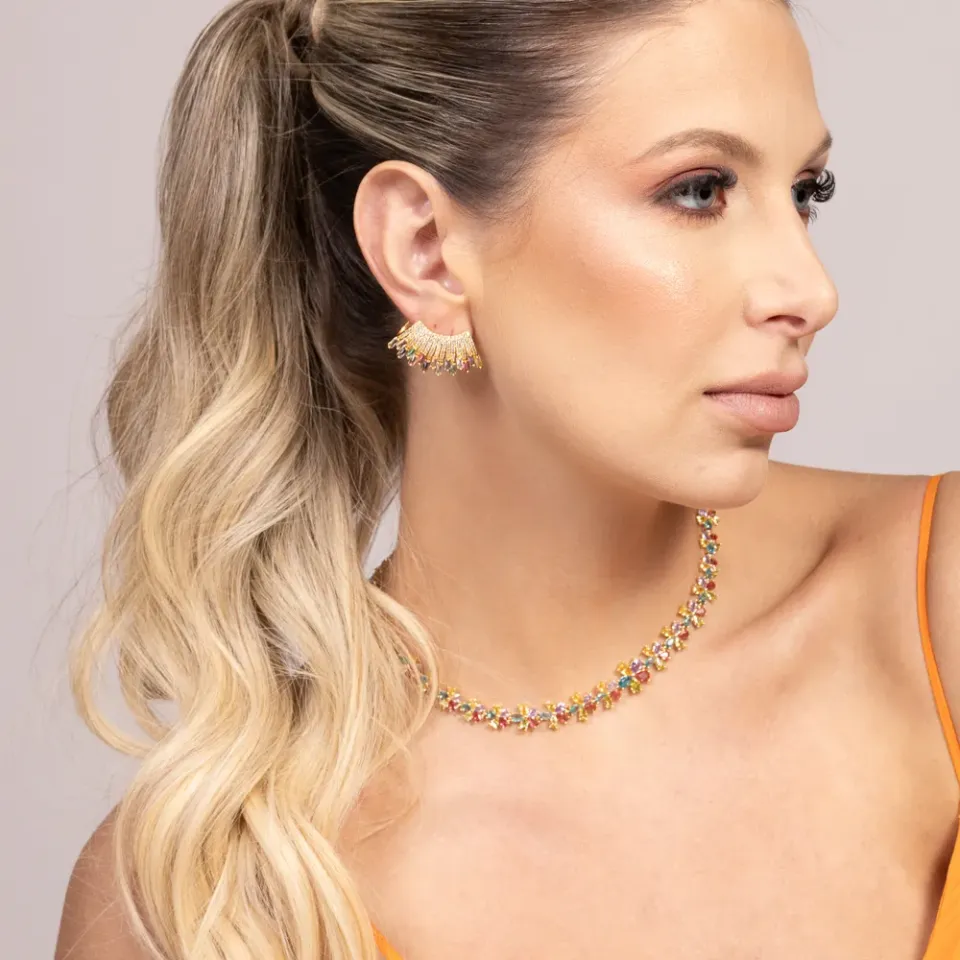 BRINCO EAR CUFF CRAVEJADO COM ZIRCÔNIAS NAVETE CRISTAIS BANHO OURO 18K