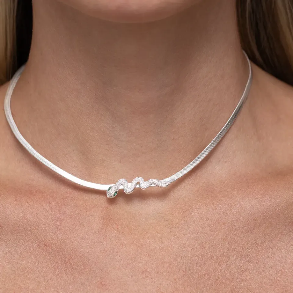 CHOKER FITA ESPELHADA COM COBRA BANHO PRATA