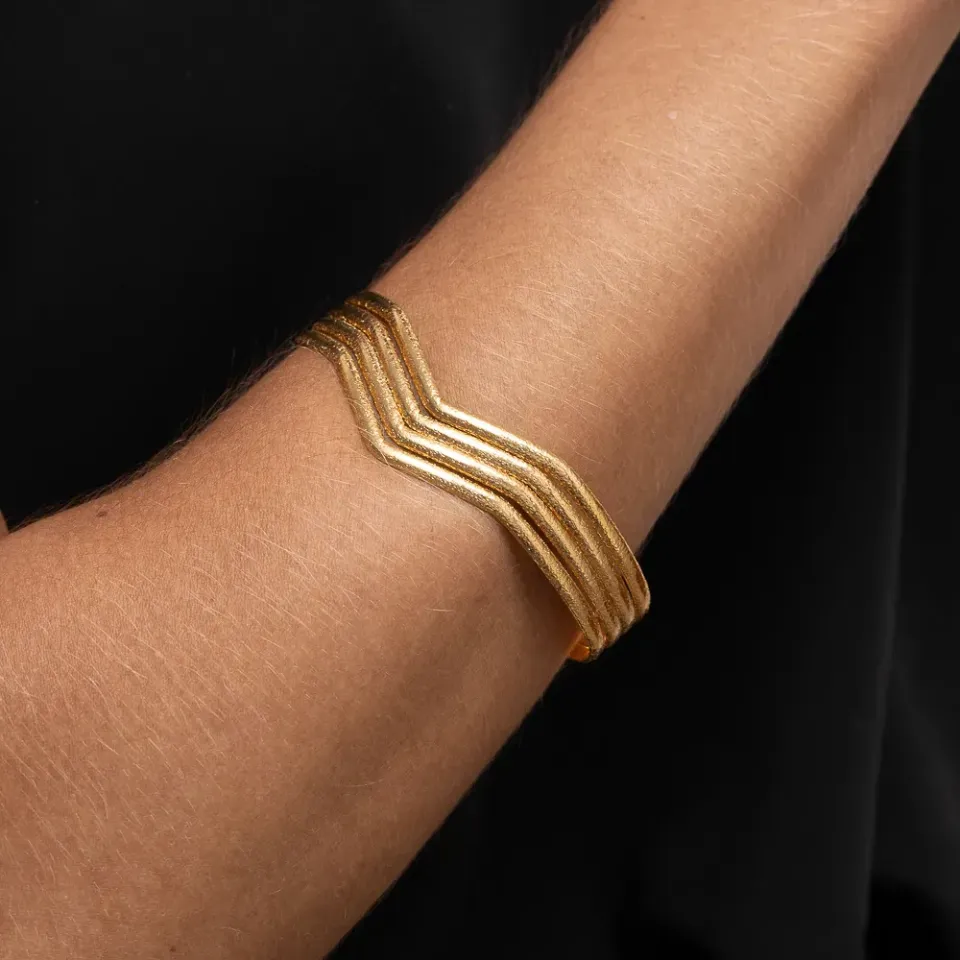 BRACELETE MULHER MARAVILHA BANHO OURO 18K